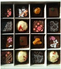 matcha chocolat selection box