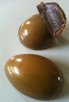 golden caramel eggs open