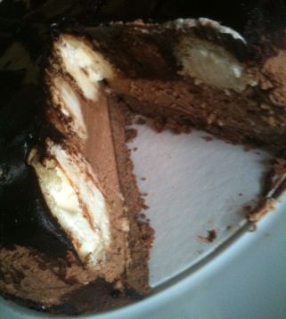 English Cheesecake Company Chocolate Truffle Profiterole Smash Cheesecake