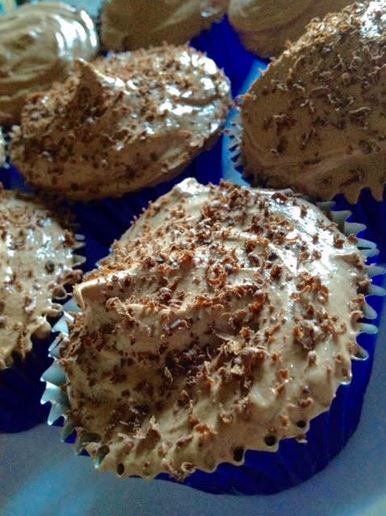 Best Chocolate Cupcake Recipe Ever with Ultimate Chocolate Frosting ...